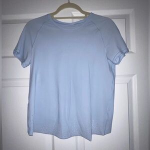 Lululemon T shirt